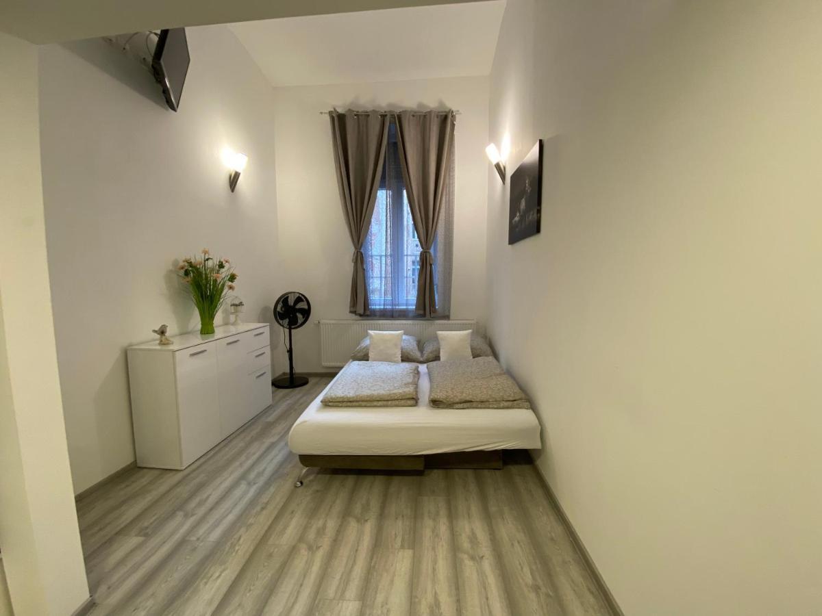 Belvarosi Apartman 3 Miskolc Extérieur photo