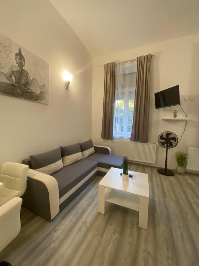 Belvarosi Apartman 3 Miskolc Extérieur photo